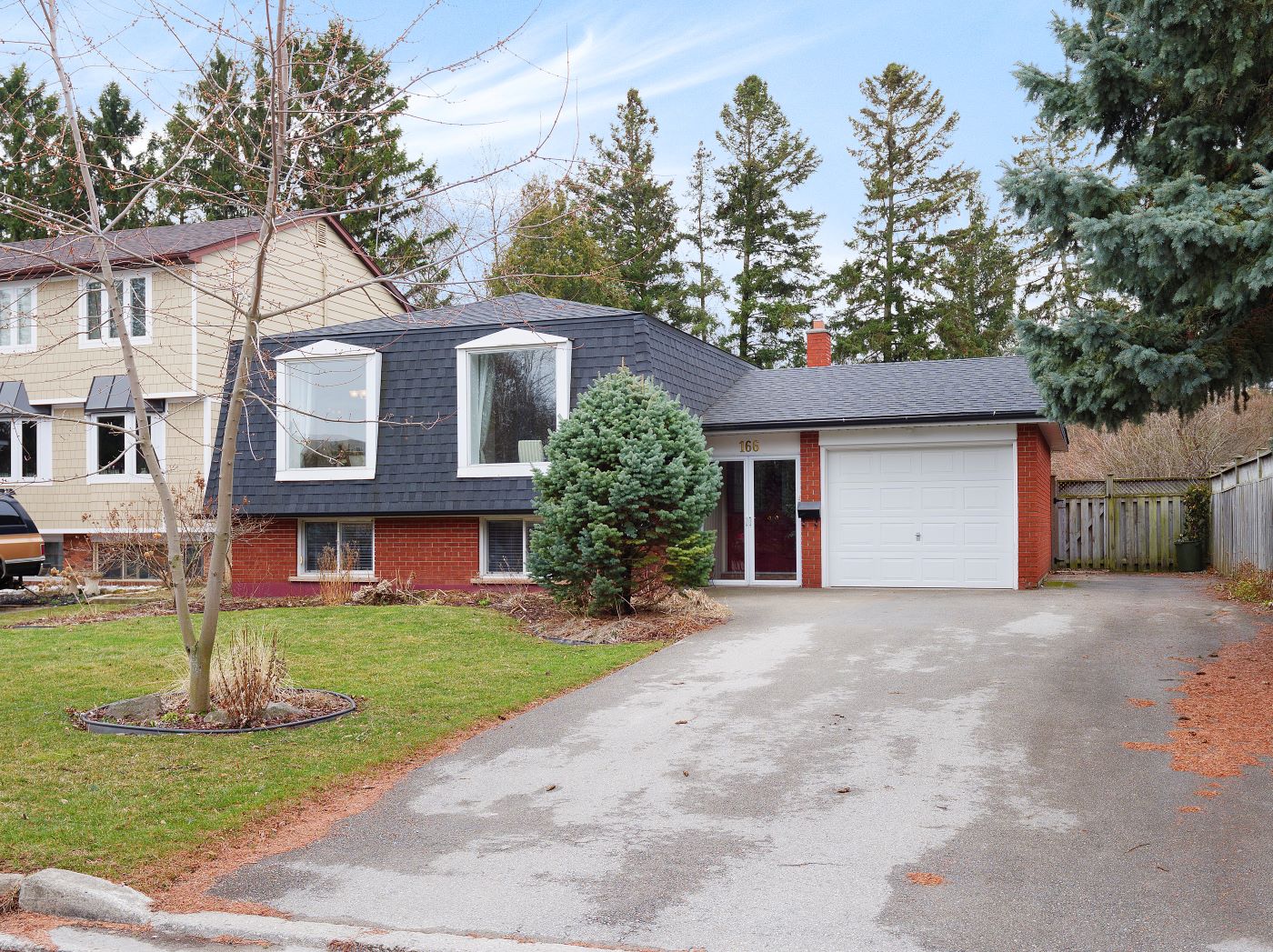 Real Estate Photography Burlington by PRO Studio